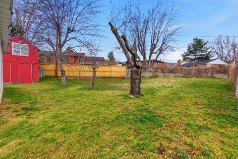 Tiny photo for 2 E WICKER LN, Bountiful, UT 84010 (MLS # 2136551)