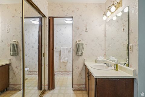 Tiny photo for 1235 E COTTONWOOD HILLS DR, Sandy, UT 84094 (MLS # 2111728)