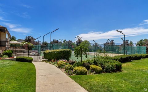 Tiny photo for 1235 E COTTONWOOD HILLS DR, Sandy, UT 84094 (MLS # 2111728)