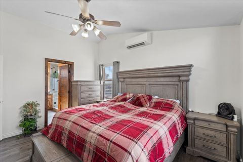 Tiny photo for 1132 N 780 W, Clinton, UT 84015 (MLS # 2128561)