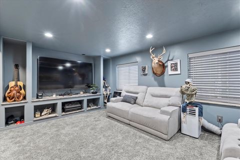 Tiny photo for 1132 N 780 W, Clinton, UT 84015 (MLS # 2128561)