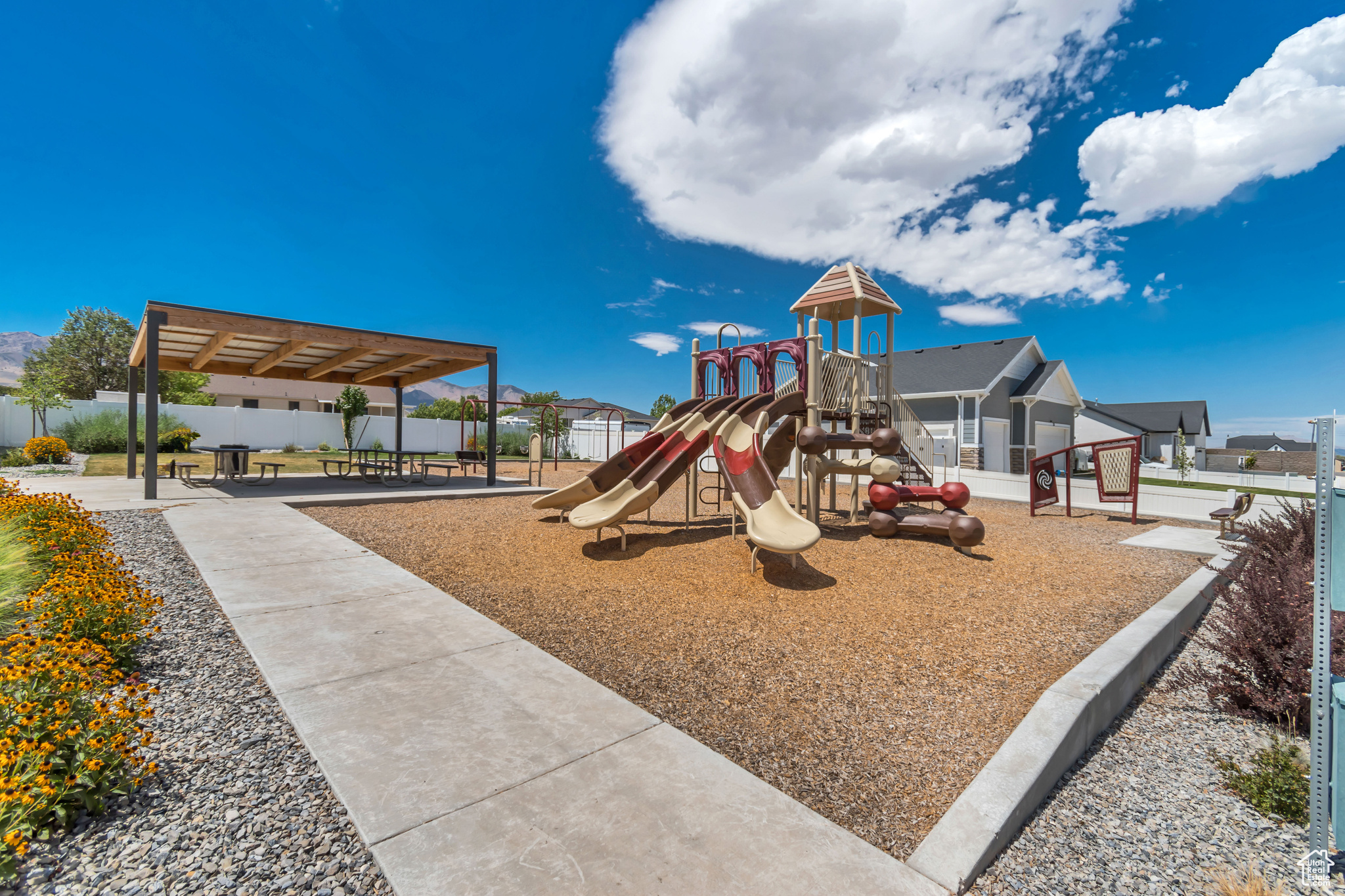 SUN SAGE MEADOWS SUBDIVISION - Residential