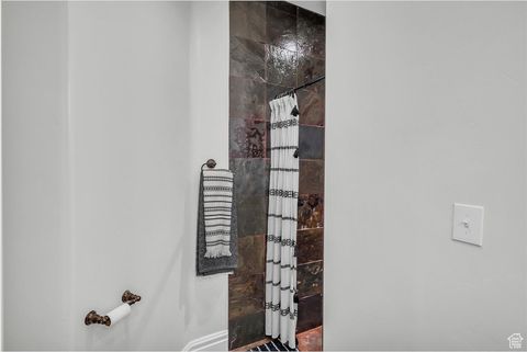 Tiny photo for 3465 E 2090 CIR S, Saint George, UT 84790 (MLS # 2112445)