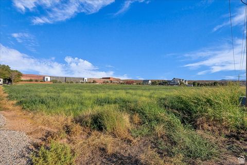 Tiny photo for 3465 E 2090 CIR S, Saint George, UT 84790 (MLS # 2112445)