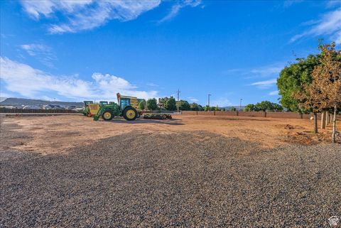 Tiny photo for 3465 E 2090 CIR S, Saint George, UT 84790 (MLS # 2112445)