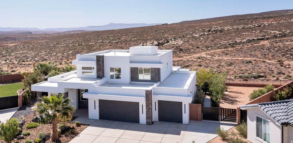 Photo of 795 MINCIO CIRCLE Cir, Saint George, UT 84770 (MLS # 2152601)