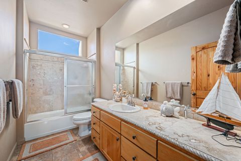 Tiny photo for 19 BOULDER CIR, Santa Clara, UT 84765 (MLS # 2126727)