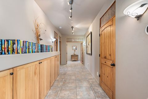 Tiny photo for 19 BOULDER CIR, Santa Clara, UT 84765 (MLS # 2126727)