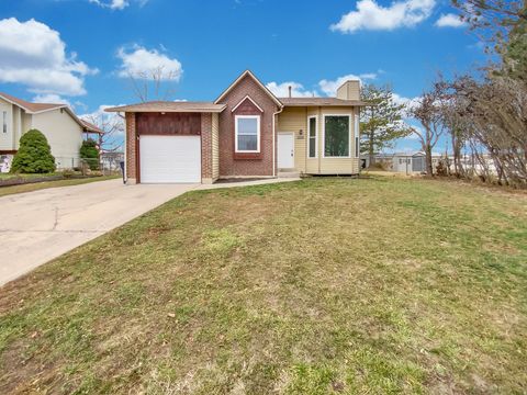 Photo of 5773 S 3850 W, Roy, UT 84067 (MLS # 2129197)