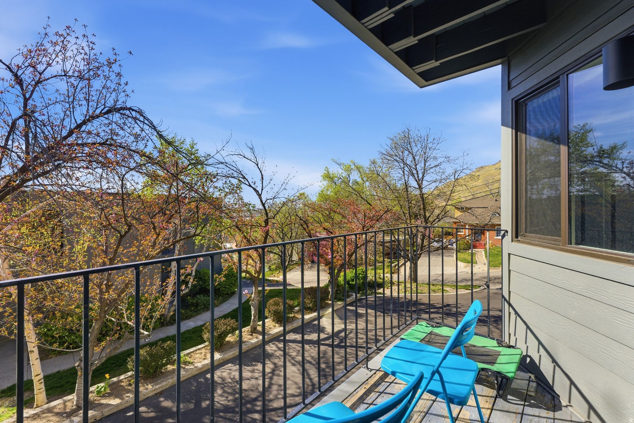 CAPITOL HEIGHTS COND - Residential