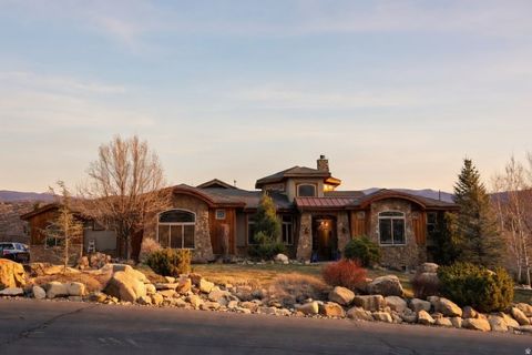 Tiny photo for 47 S MEADOW DR, Springville, UT 84663 (MLS # 2145130)