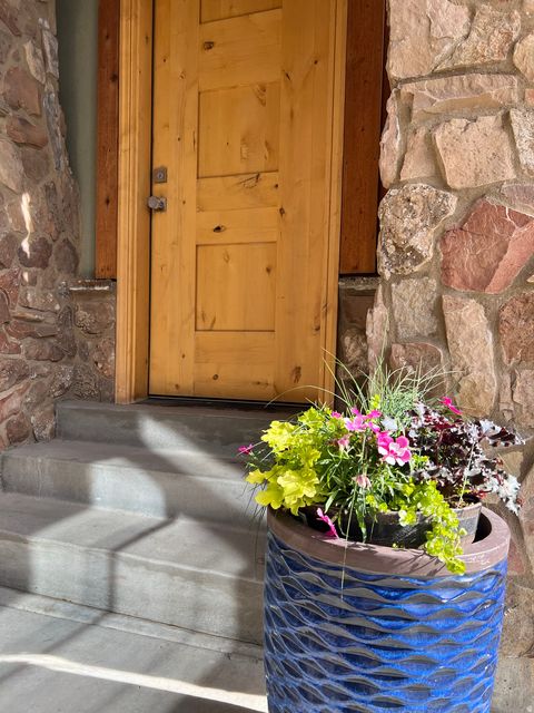 Tiny photo for 47 S MEADOW DR, Springville, UT 84663 (MLS # 2145130)