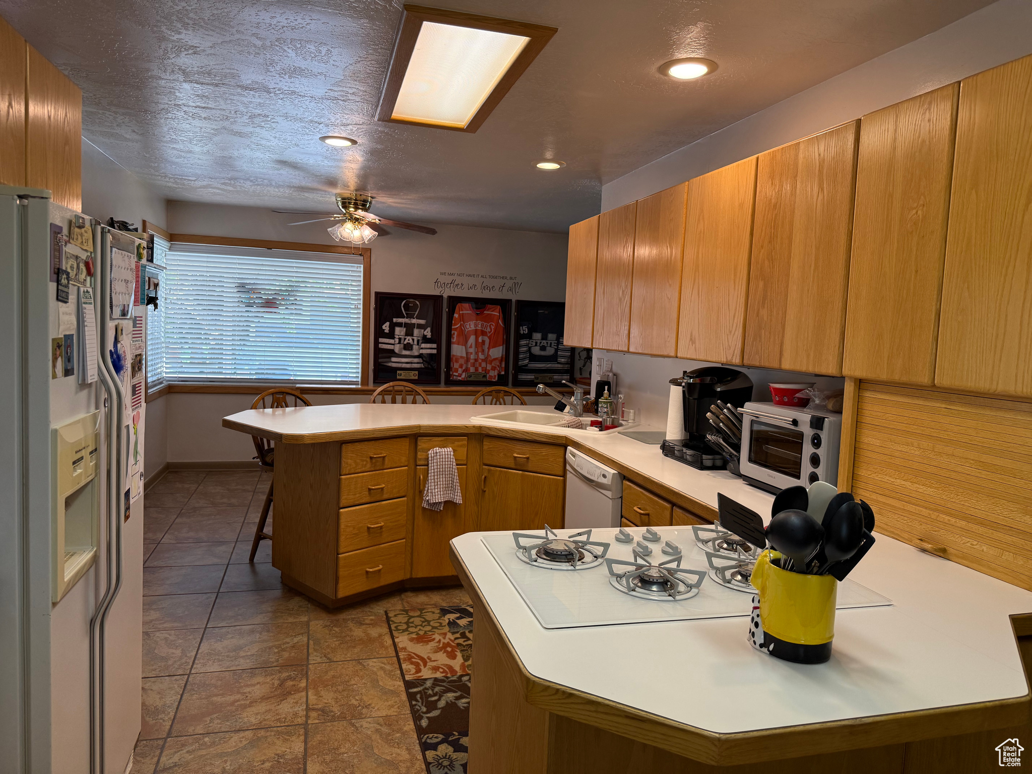 HOLLADAY HILLS - Residential