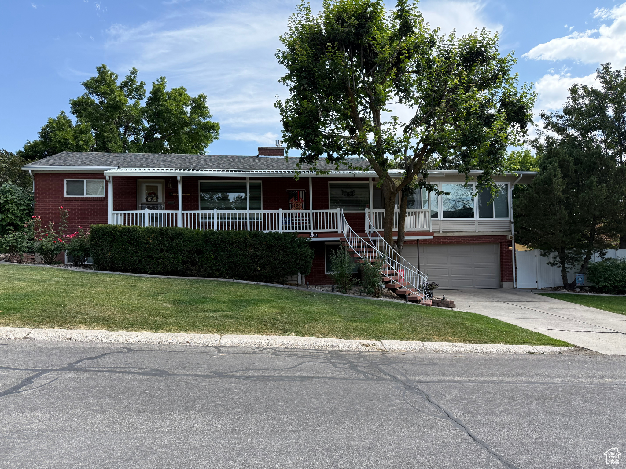 HOLLADAY HILLS - Residential