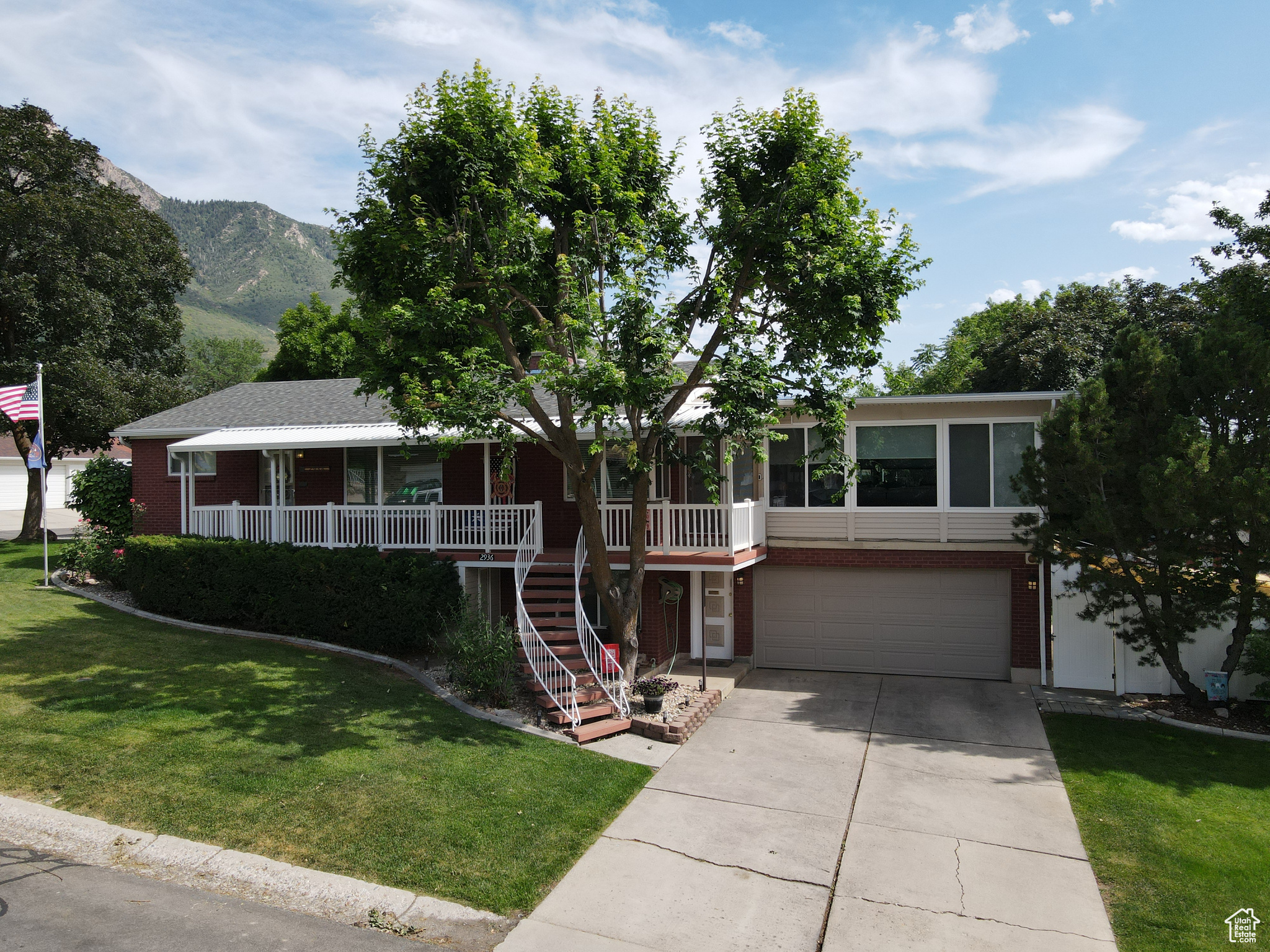 HOLLADAY HILLS - Residential