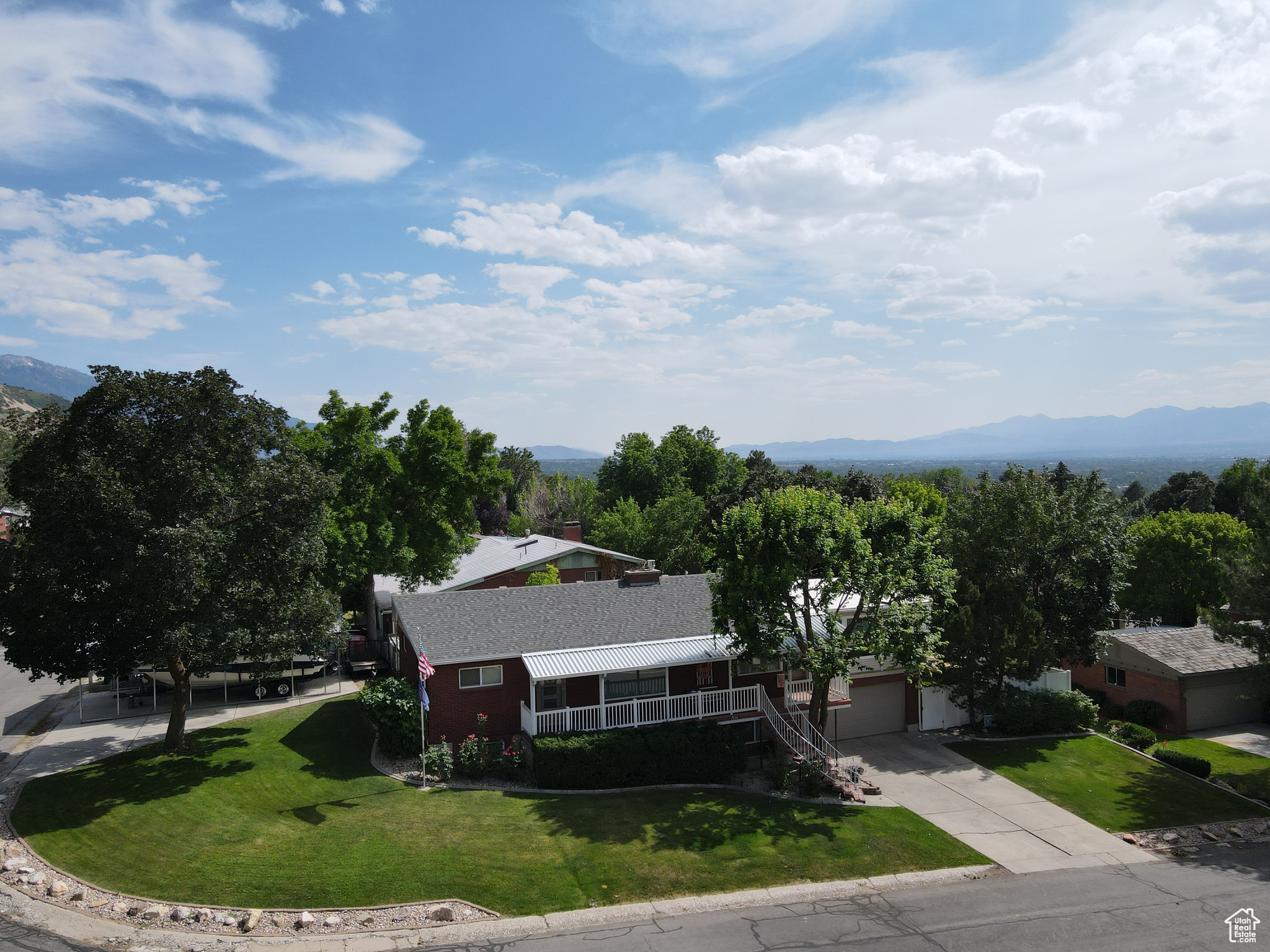 HOLLADAY HILLS - Residential