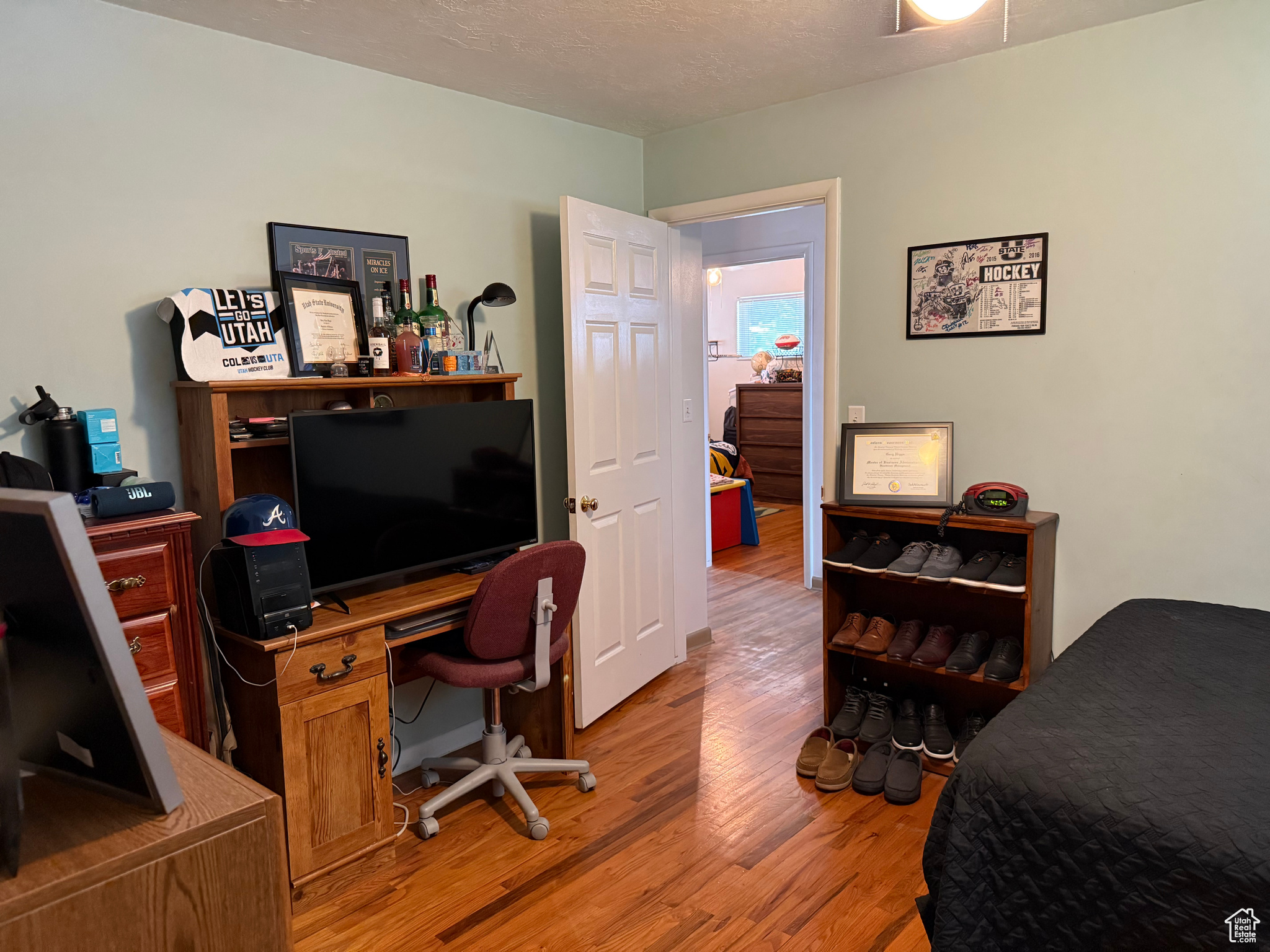 HOLLADAY HILLS - Residential