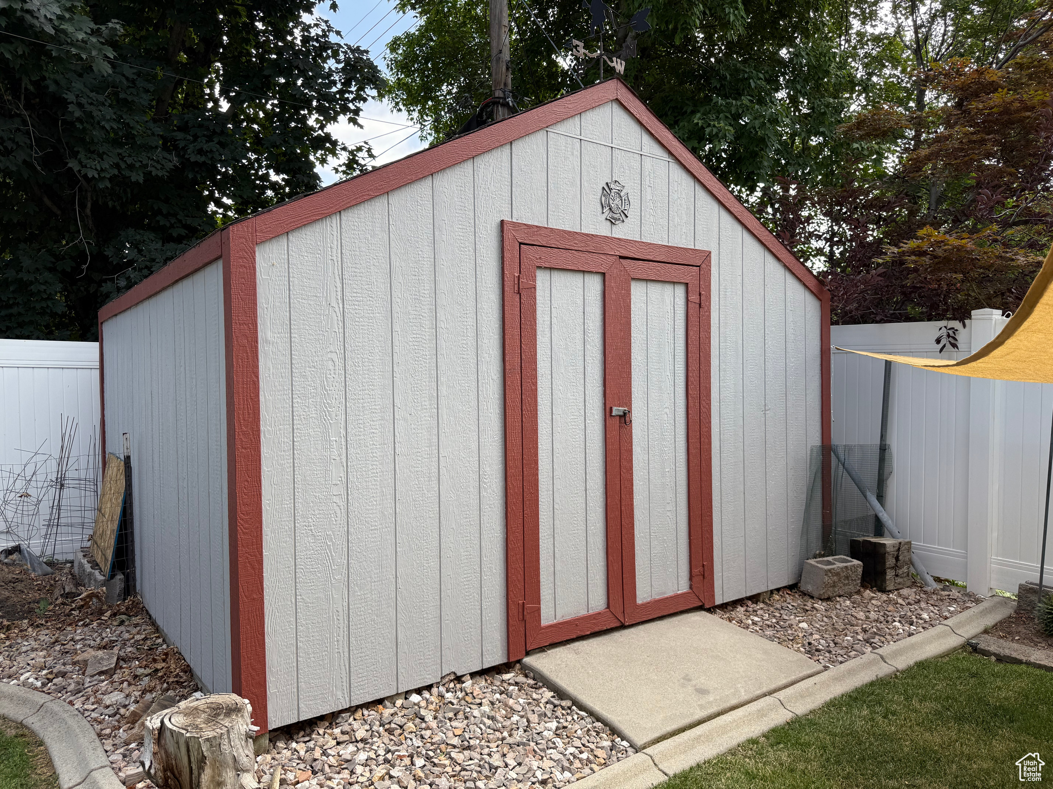 HOLLADAY HILLS - Residential