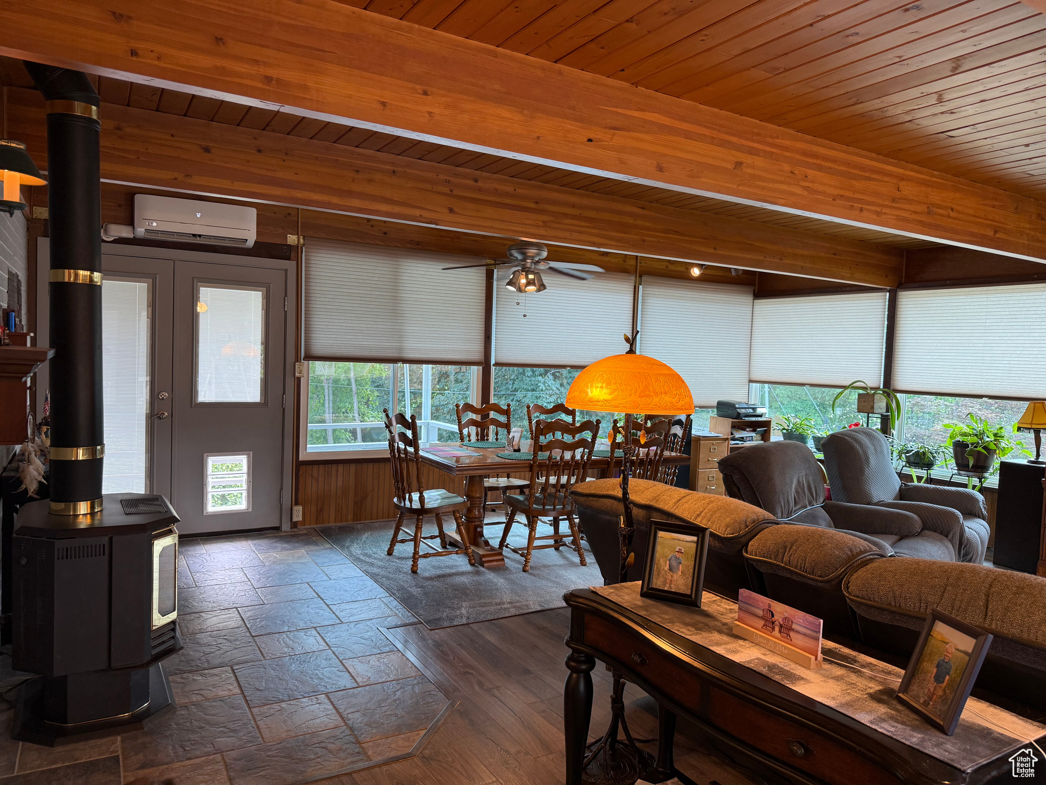 HOLLADAY HILLS - Residential