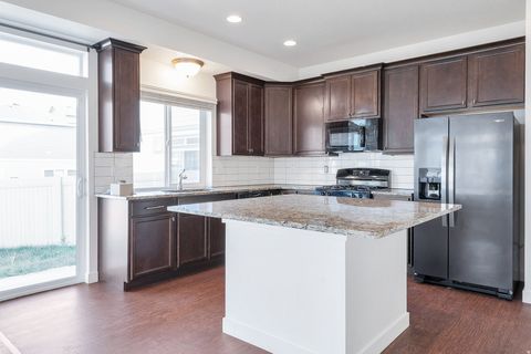 Tiny photo for 425 S 680 E, American Fork, UT 84003 (MLS # 2153885)