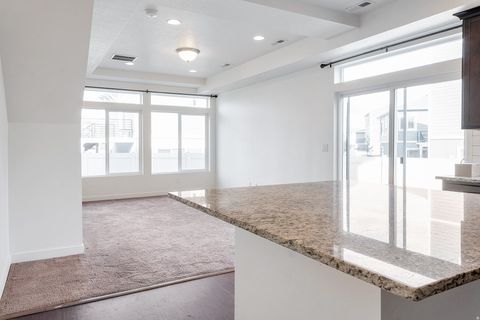 Tiny photo for 425 S 680 E, American Fork, UT 84003 (MLS # 2153885)