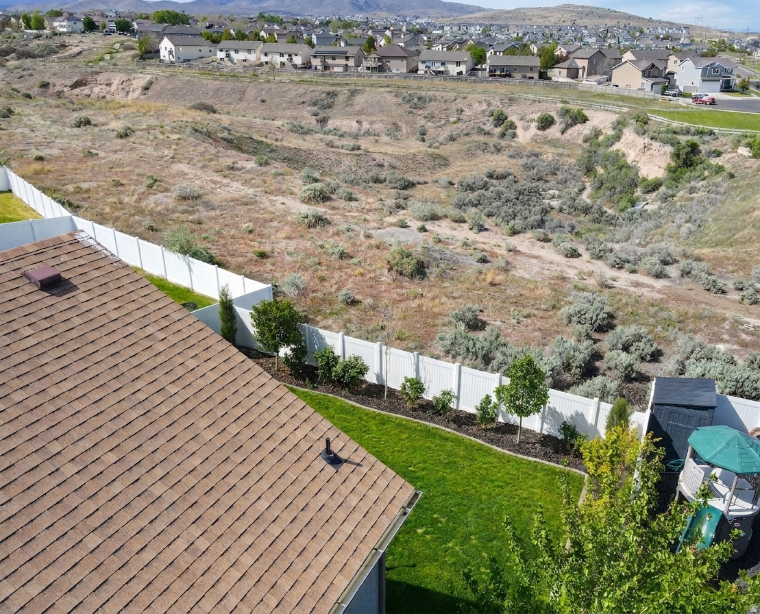 SILVER LAKE - Residential