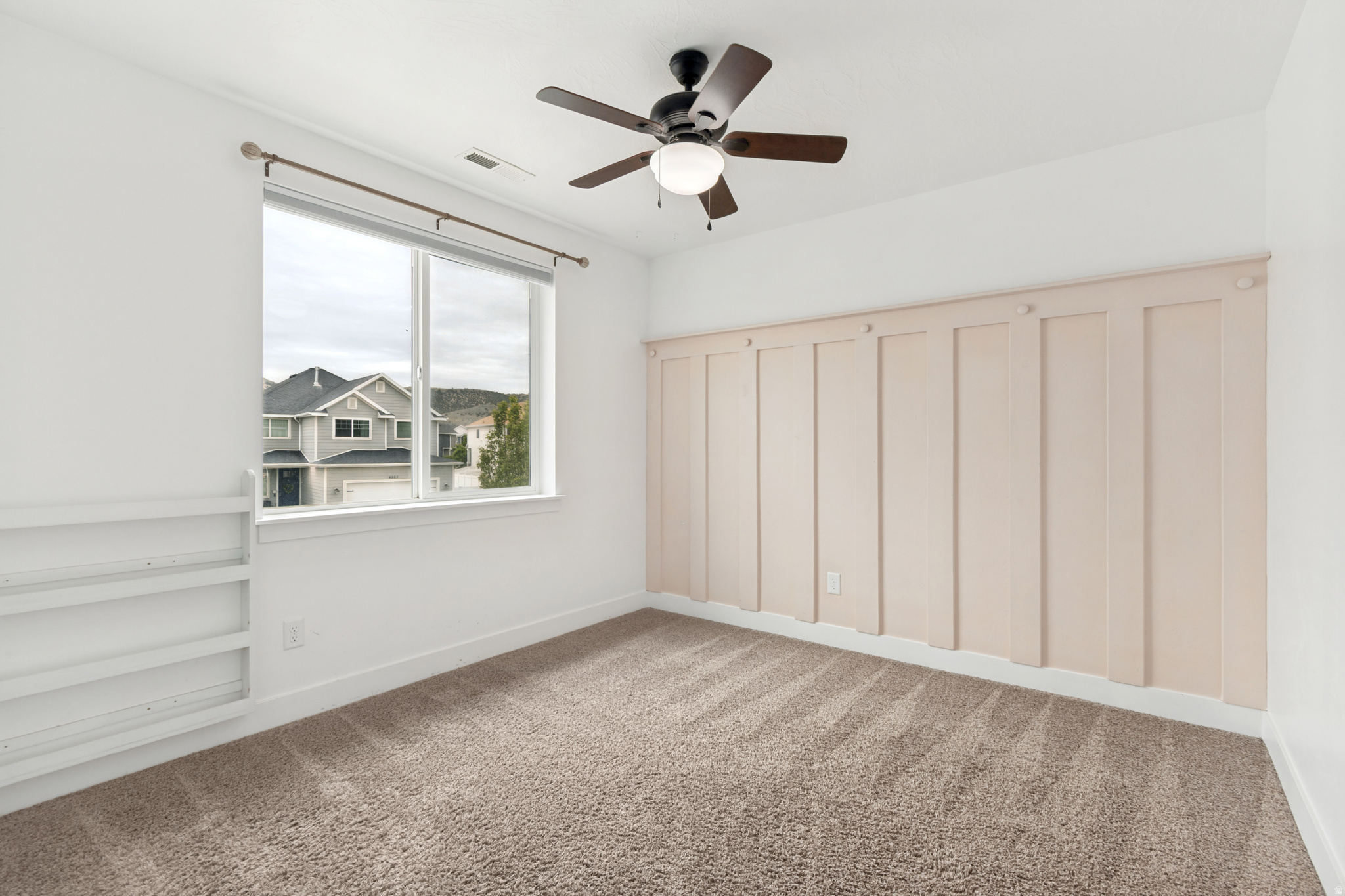 SILVER LAKE - Residential