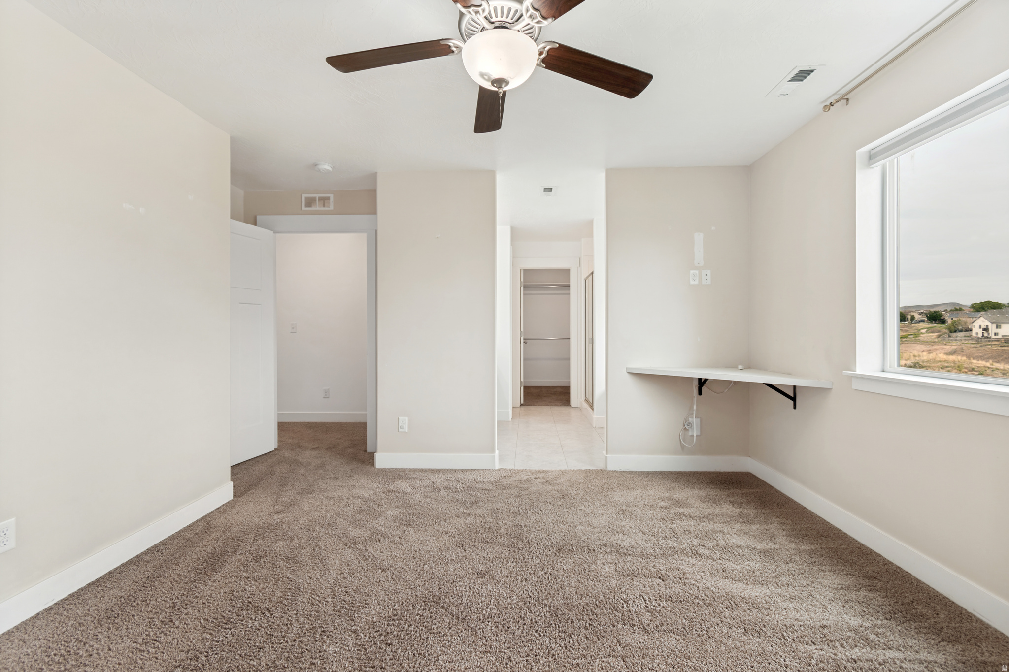 SILVER LAKE - Residential