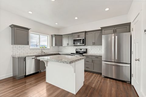 Tiny photo for 4975 E SILVER RIDGE RD, Eagle Mountain, UT 84005 (MLS # 2156328)