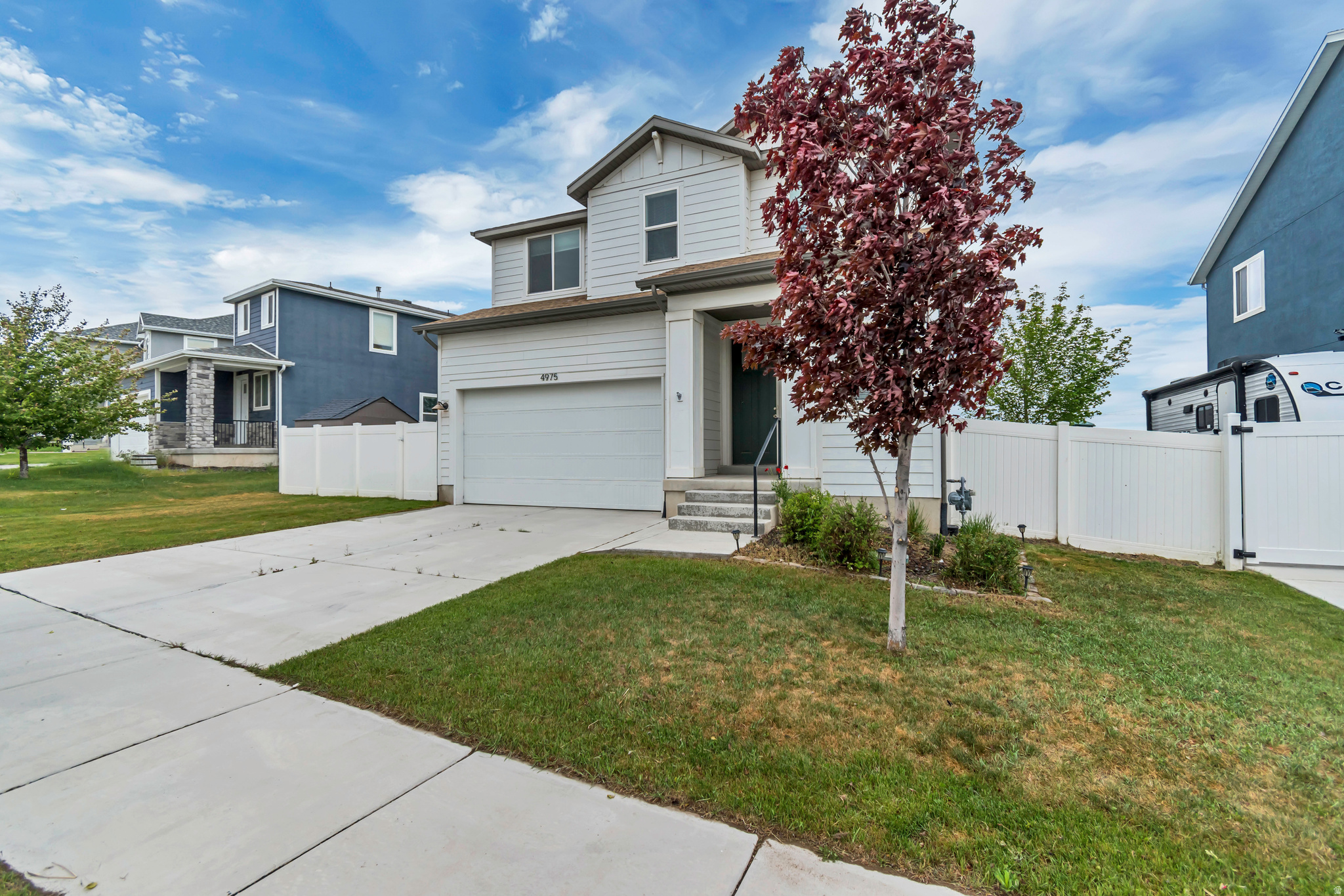 SILVER LAKE - Residential