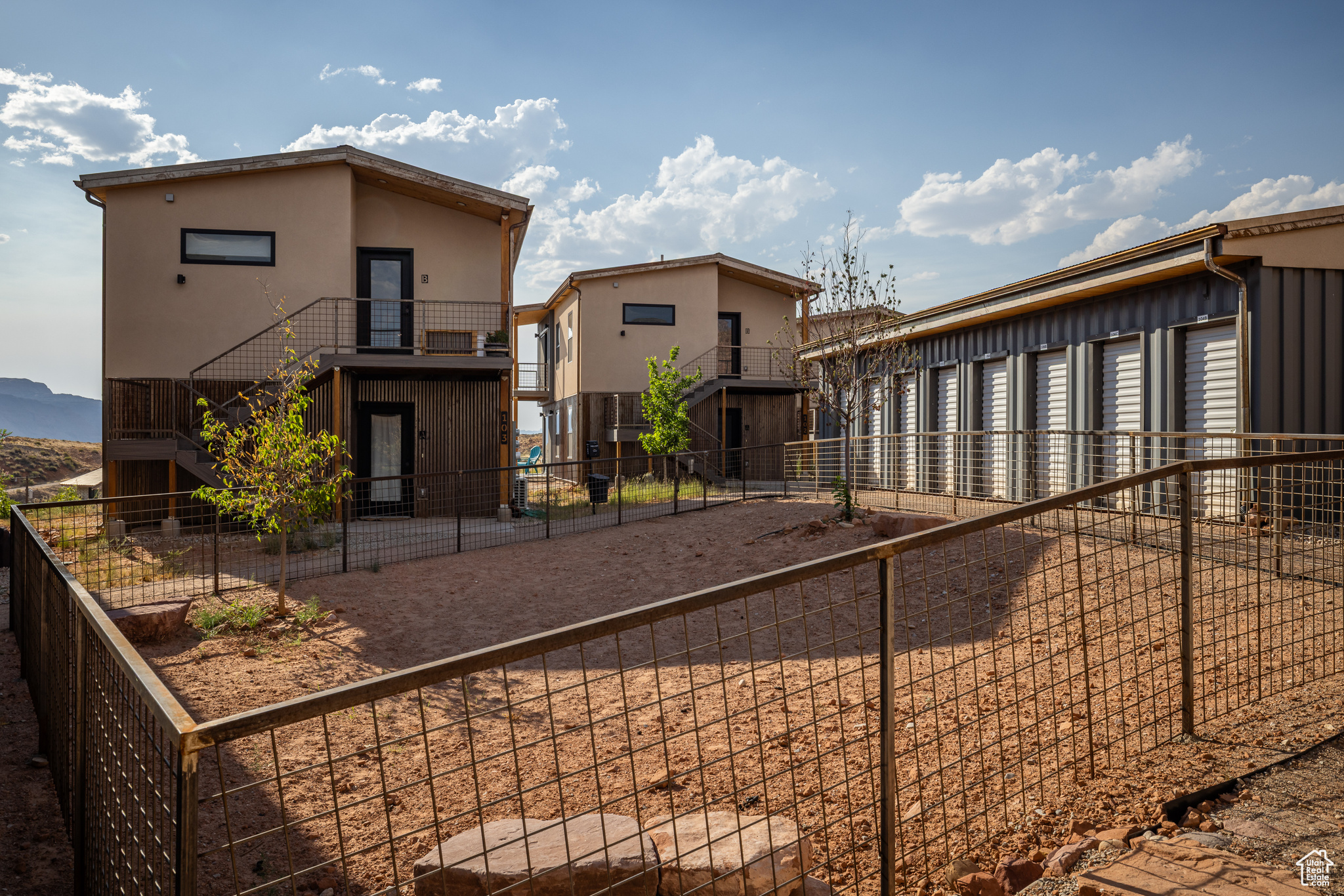 MURPHY FLATS - Residential