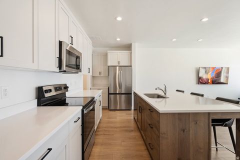 Tiny photo for 1022 S 200 E, Spanish Fork, UT 84660 (MLS # 2145355)