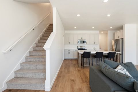 Tiny photo for 1022 S 200 E, Spanish Fork, UT 84660 (MLS # 2145355)