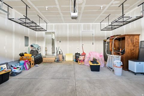 Tiny photo for 1022 S 200 E, Spanish Fork, UT 84660 (MLS # 2145355)