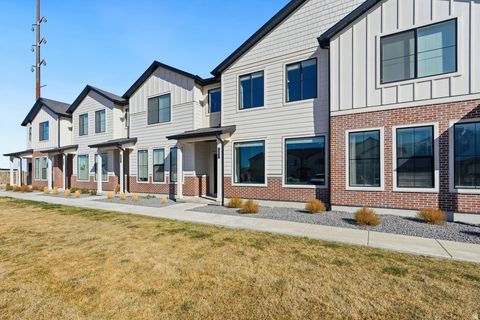 Tiny photo for 1022 S 200 E, Spanish Fork, UT 84660 (MLS # 2145355)