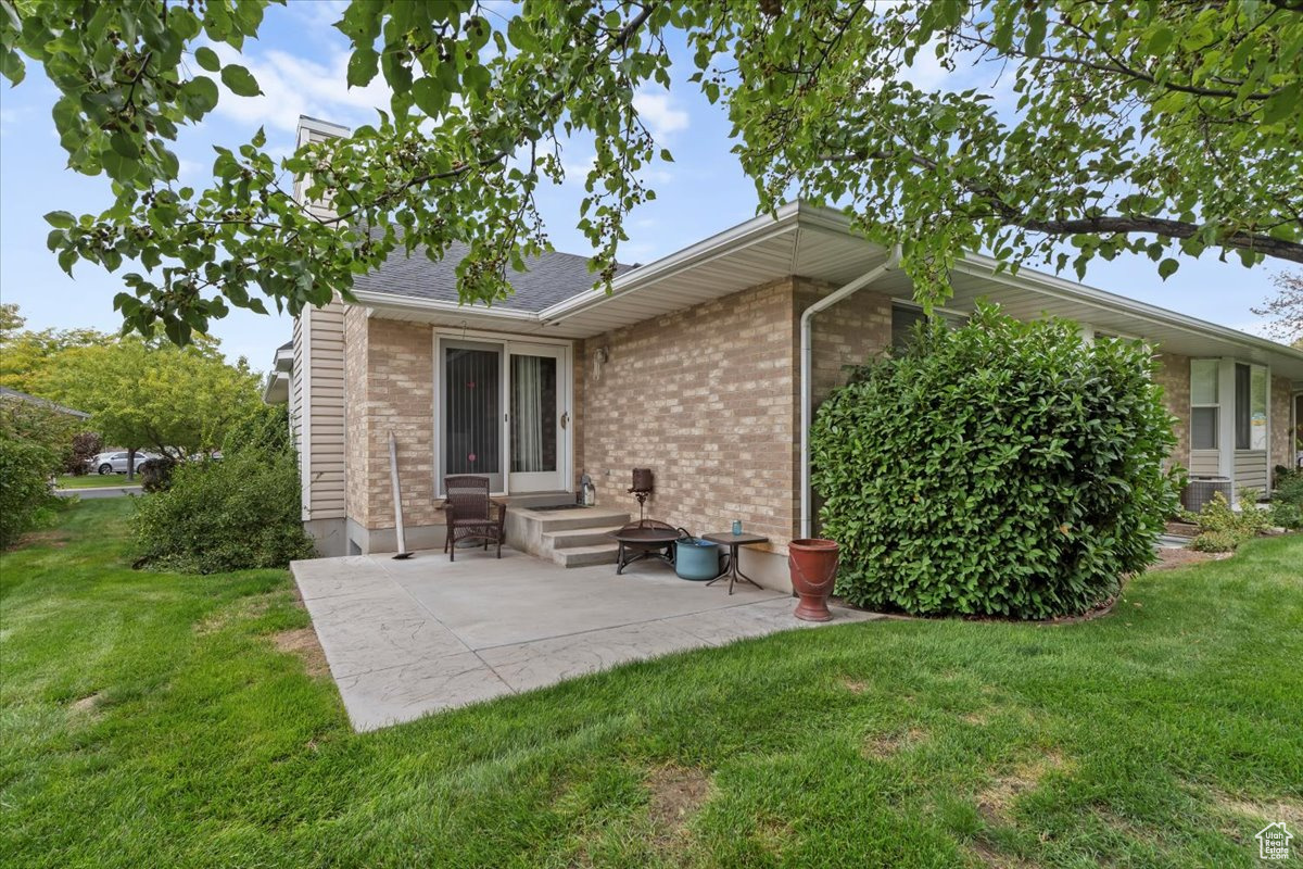 HIDDEN HOLLOW - Residential