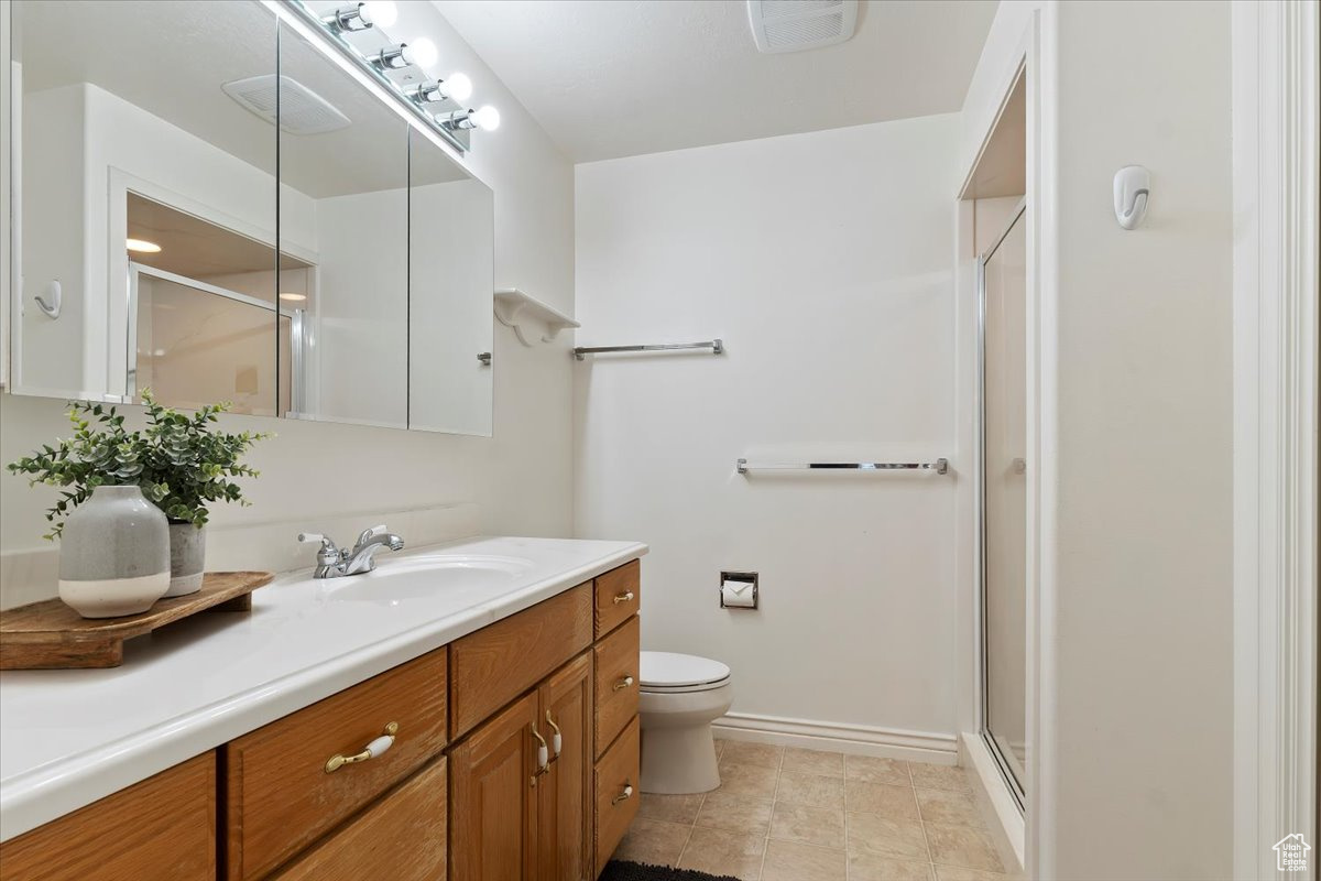 HIDDEN HOLLOW - Residential