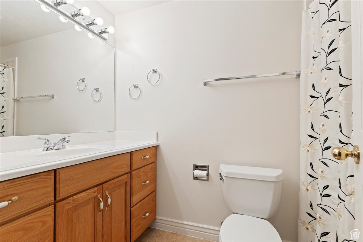 HIDDEN HOLLOW - Residential