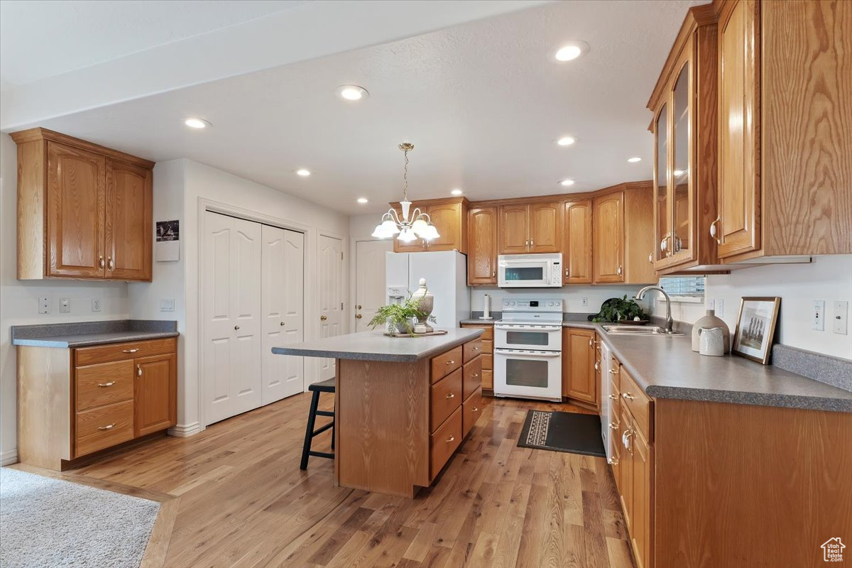 HIDDEN HOLLOW - Residential