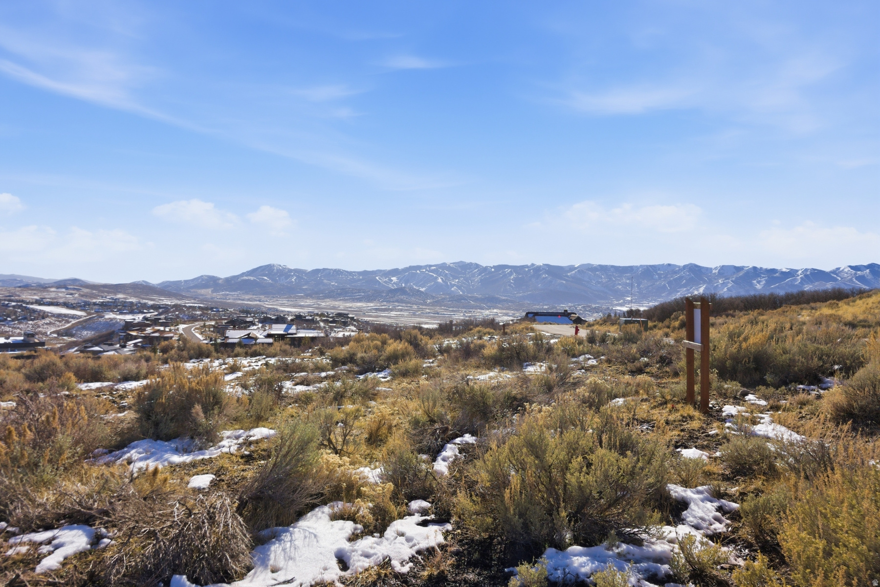 MOUNTAIN CREST - Land