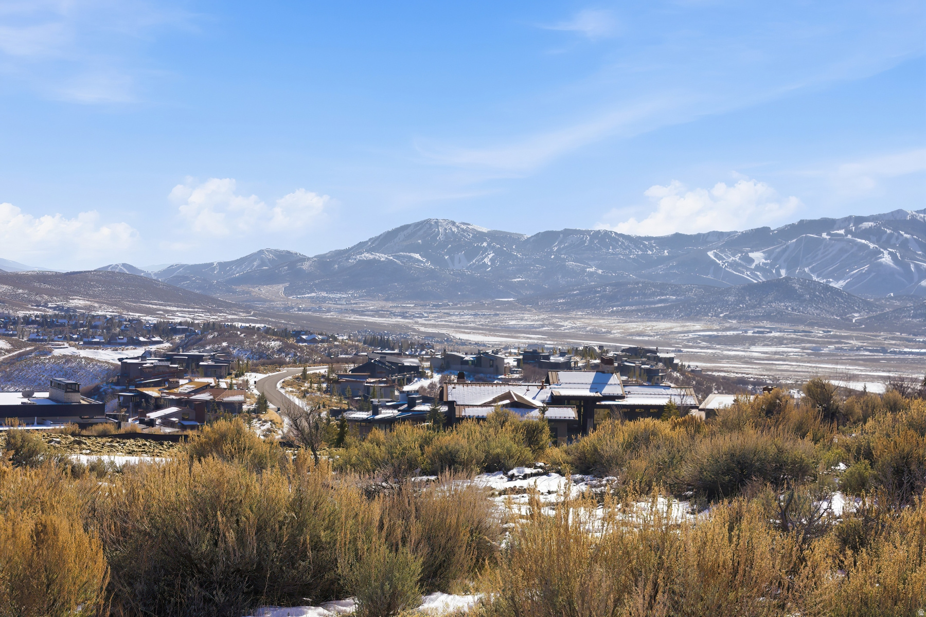 MOUNTAIN CREST - Land