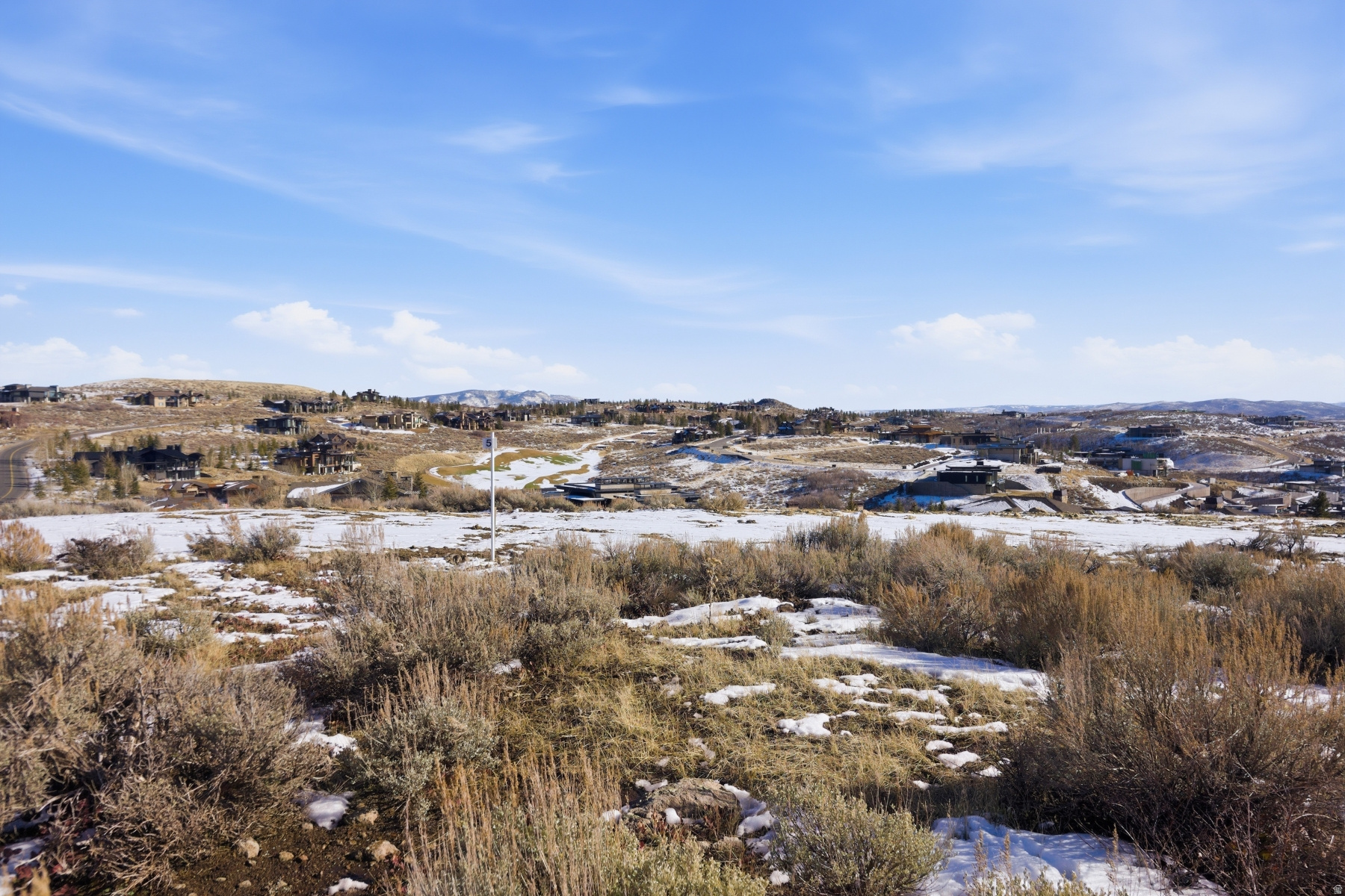 MOUNTAIN CREST - Land