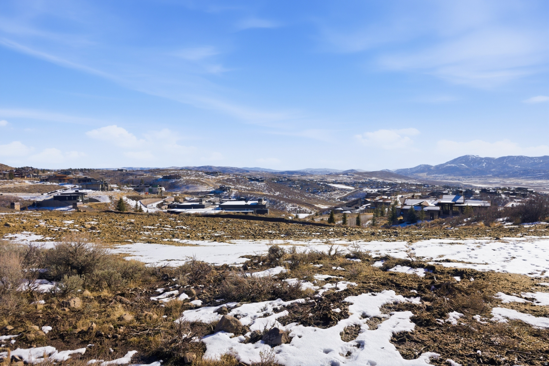 MOUNTAIN CREST - Land