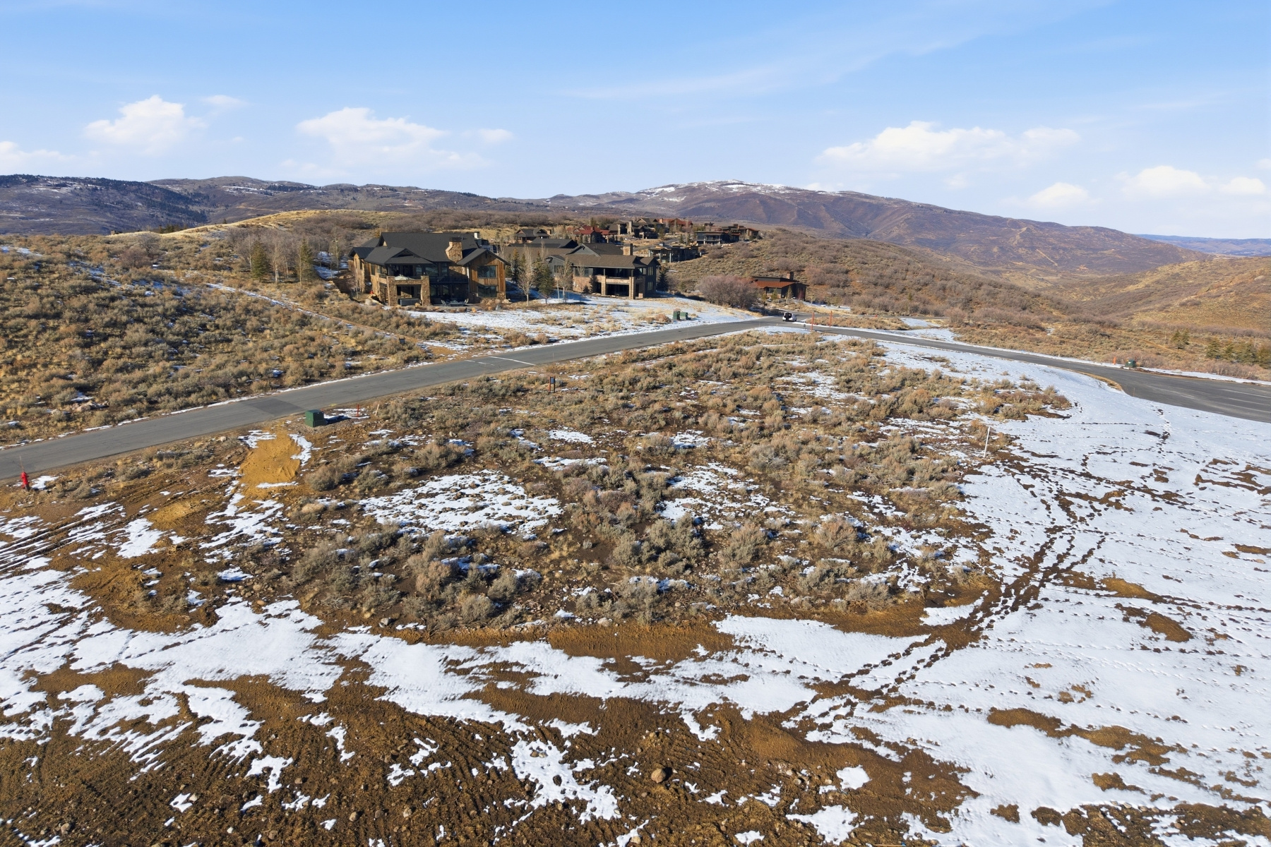 MOUNTAIN CREST - Land