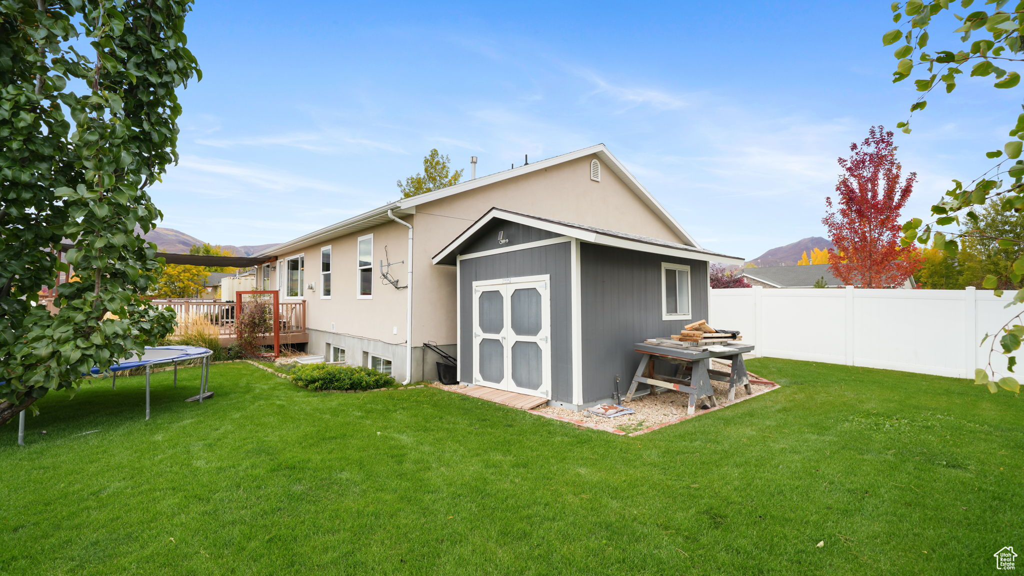 FOX DEN ESTATES - Residential