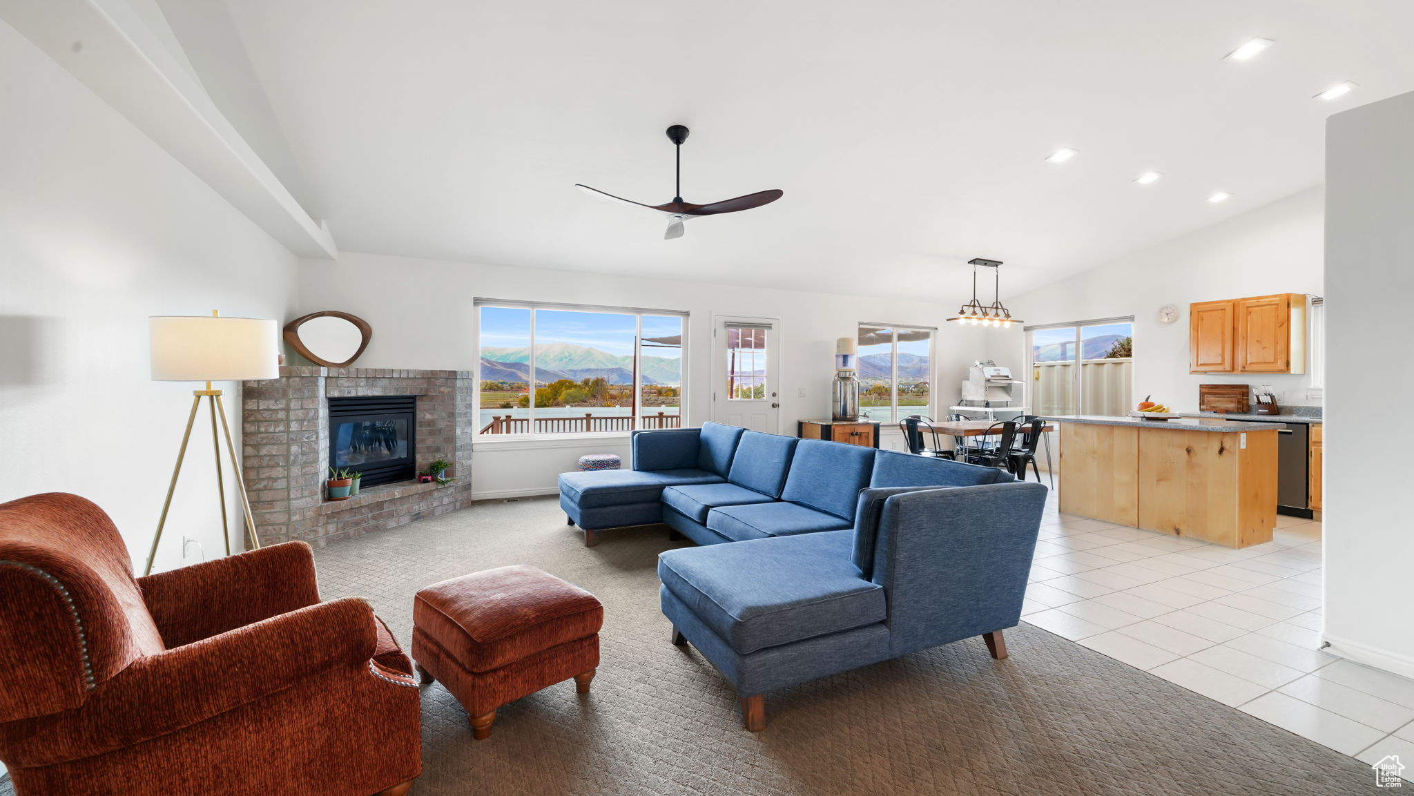 FOX DEN ESTATES - Residential