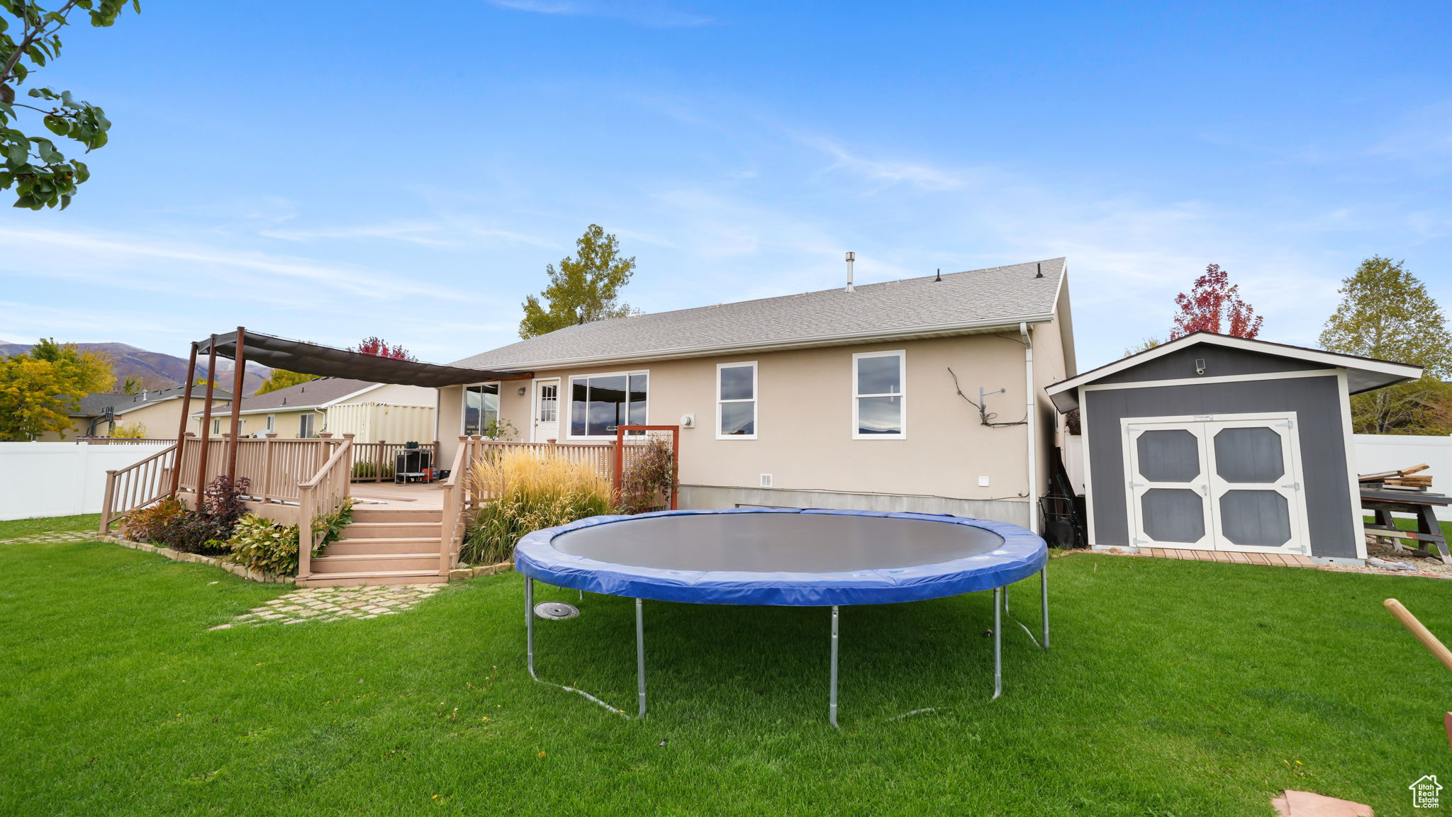 FOX DEN ESTATES - Residential