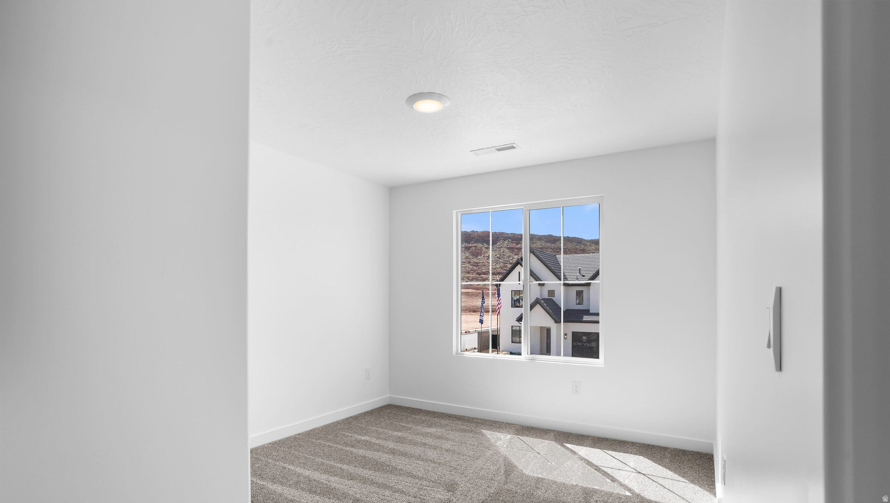 LONG VALLEY - Residential