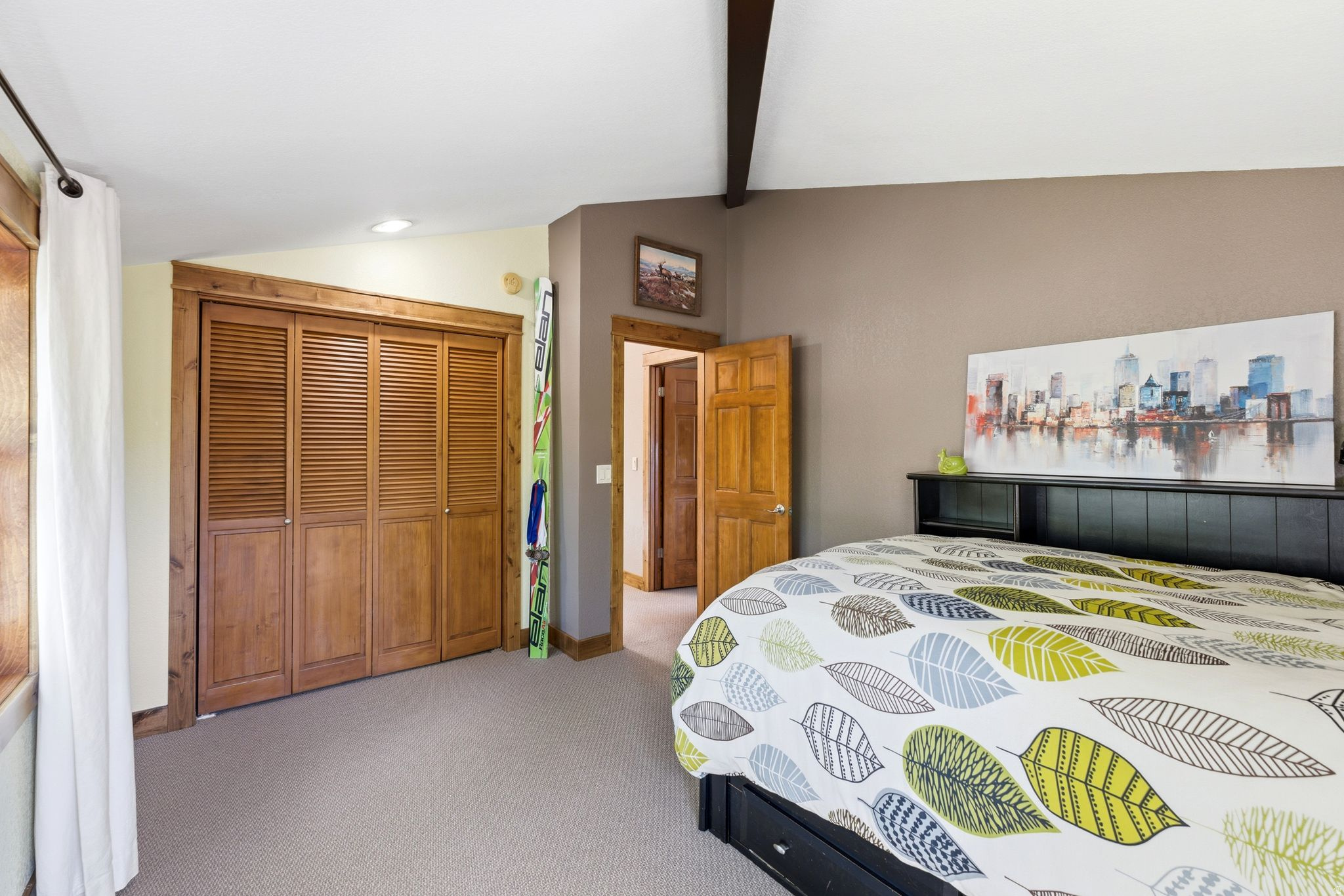 PARK MEADOWS - Residential