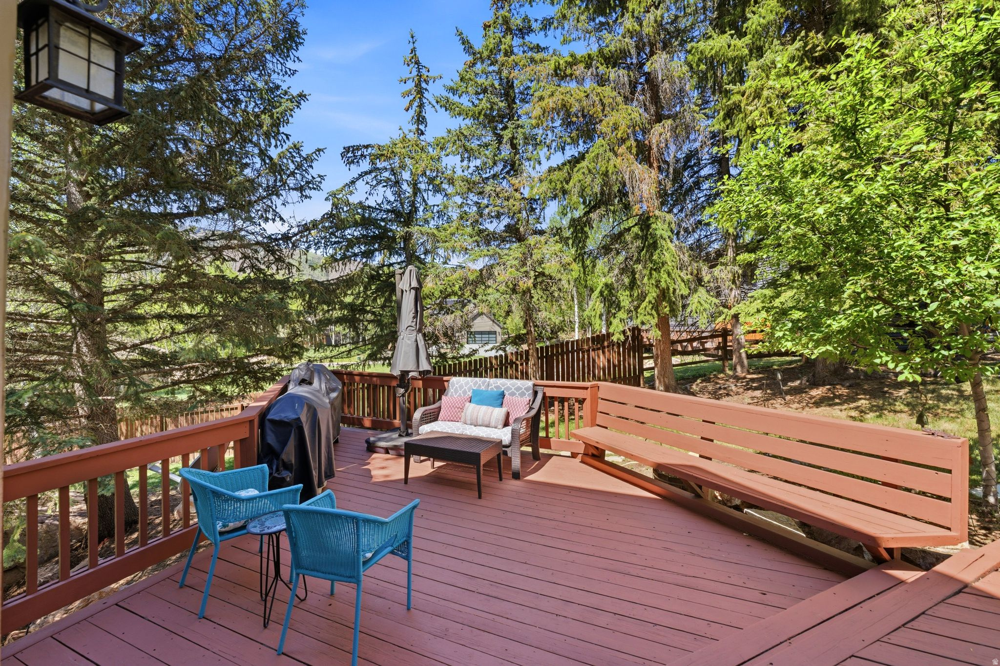 PARK MEADOWS - Residential